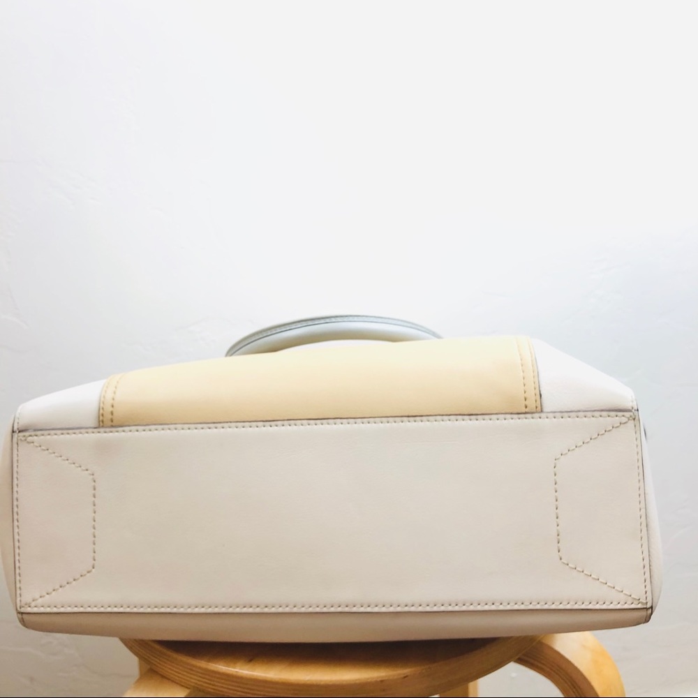 Coach Tote. limited Release - Picture 8 of 8